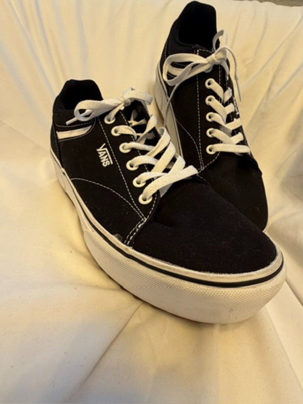 Vans Seldan Platform Black & White Gum Sneakers Women's 9.5 Men's 8